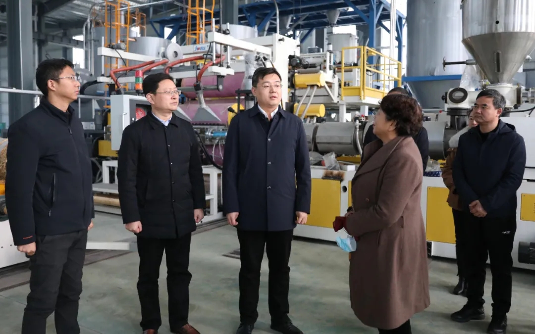 1641547361200373.jpg 640.webp.jpg